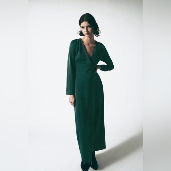 Green shiny jumpsuit - Picture 1 of 12